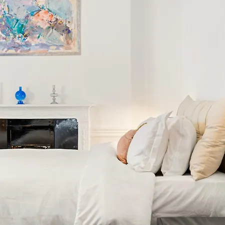 Central London Apartment London