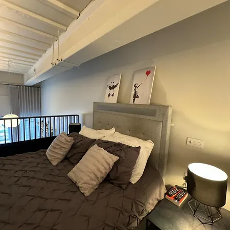 Industrial-chic 1bd Loft By The River Fulham! Apartment *