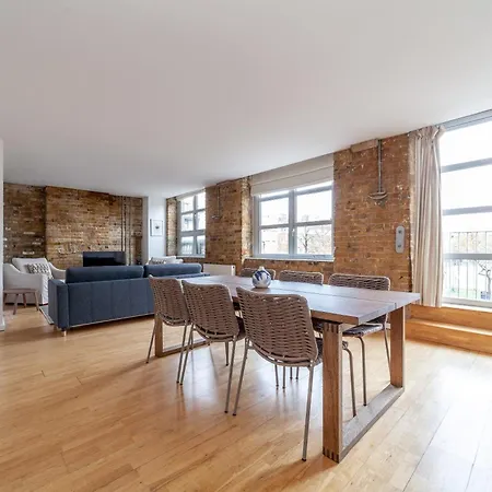 Apartment Elegance & Chic Design - 2-bedroom Haven *