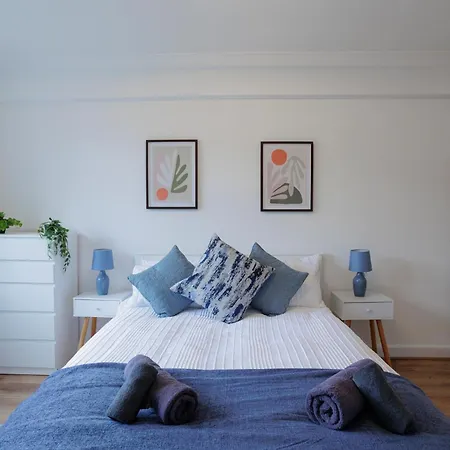 Apartment 2 Bedroom By Arhouse Short Lets & Serviced Highbury With Free Wifi