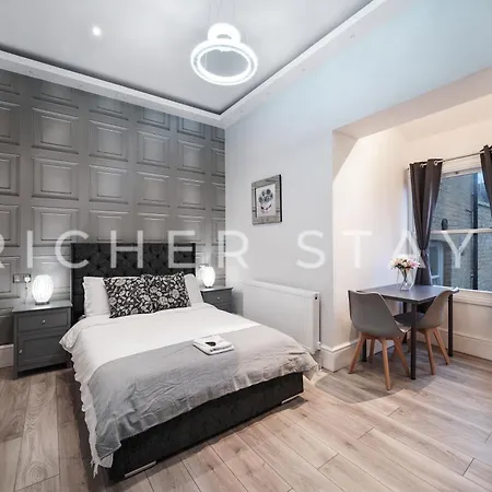 Hackney - En-suite & Amenities Hotel 4*