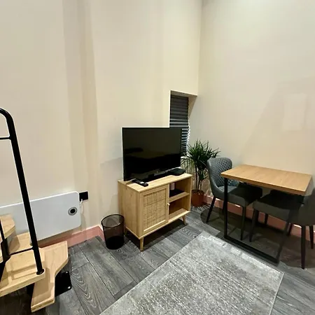 Gasthof Cozy En-suite Loft In Trendy Local *