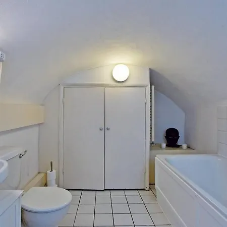 2 Bedroom Central Victoria