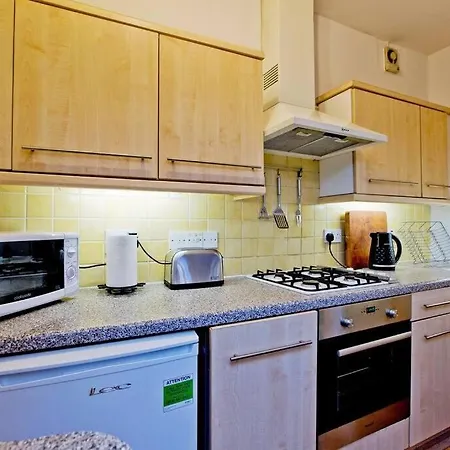 2 Bedroom Central Victoria *