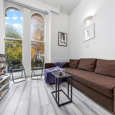 Bays Apartment *