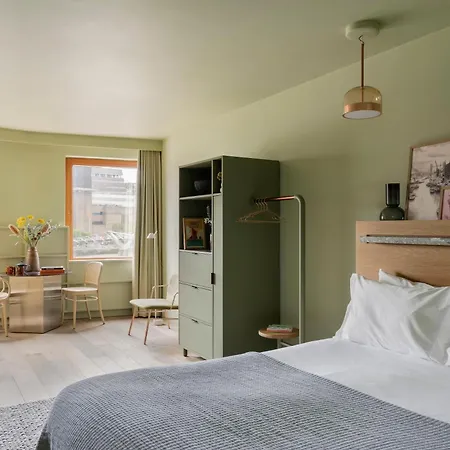 Hotel Locke At Broken Wharf 4*