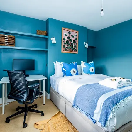 Fantastic Edwardian 3br House W Gdn, Kensal Holiday home