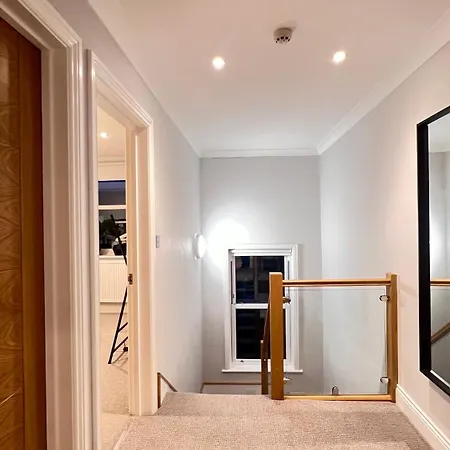 Beautiful In Camden Town Apartment London