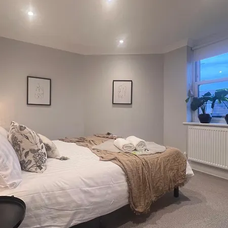 Beautiful In Camden Town Apartment