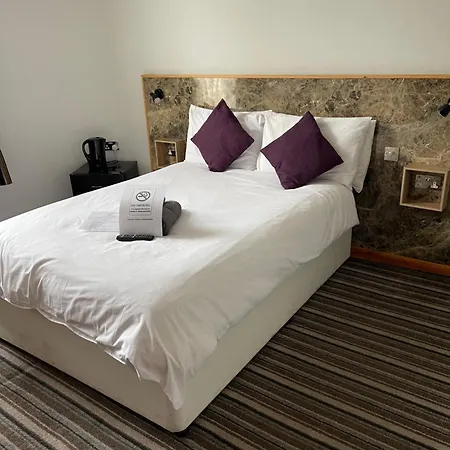Hotel The Six Bells 3*