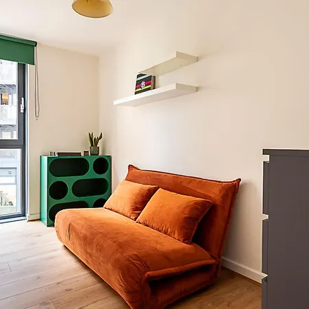 Apartman Vibrant And Modern With Canal Views *