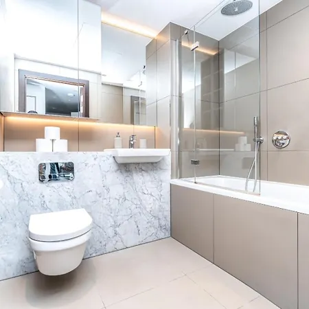 Stunning 2 Bedroom In Tower Hill Apartamento