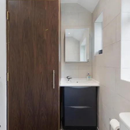 Oasis: Modern Haven Near Tube & Park * Edgware