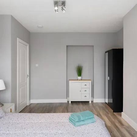 Apartment Oasis: Modern Haven Near Tube & Park Edgware