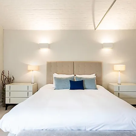 Apartment Charming In St Katharine Docks London