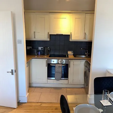 Apartment Very 2 Bed In Fulham *