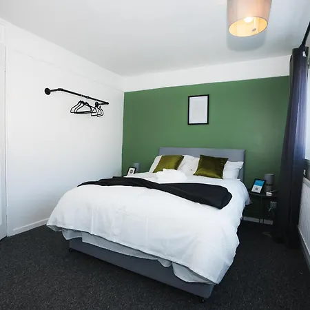 1 Bed Flat Tottenham Hale N17 Apartment *