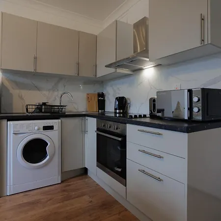 2 Bedroom By Arhouse Short Lets & Serviced Highbury With Free Wifi London