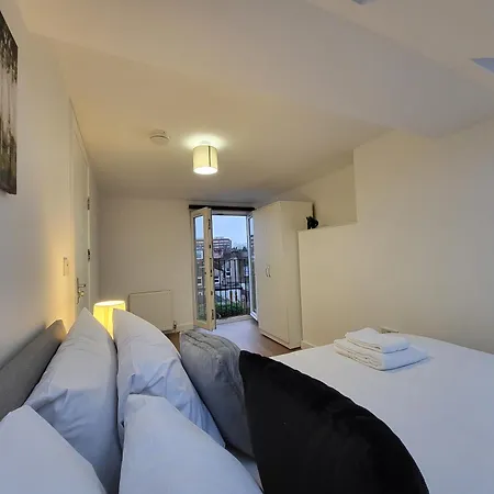 5br Retreat - Walk To Tube, Explore *