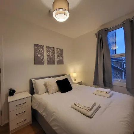 5br Retreat - Walk To Tube, Explore * London