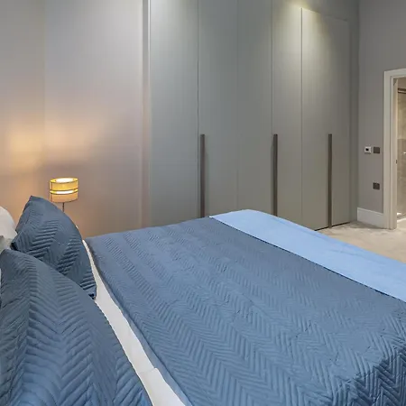 Apartment Street Residences By Aeria *
