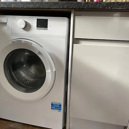 4min Walk Uni Of East 1br * London