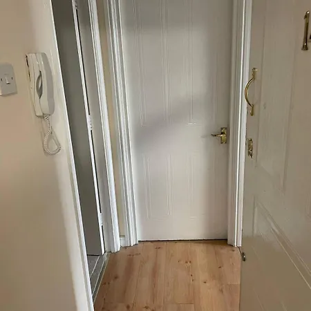 Apartamento 4min Walk Uni Of East 1br