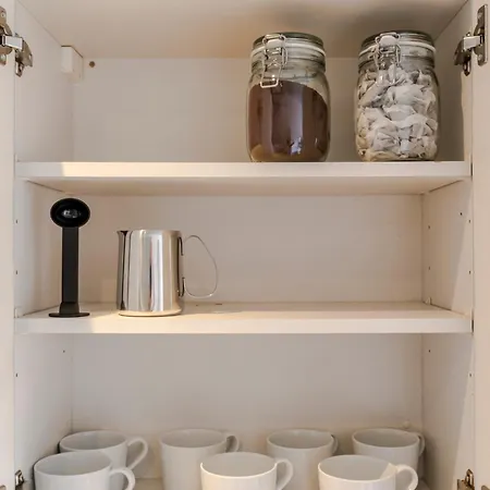 Bijou Flat On Broadway Market * London