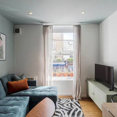 Apartment Bijou Flat On Broadway Market London