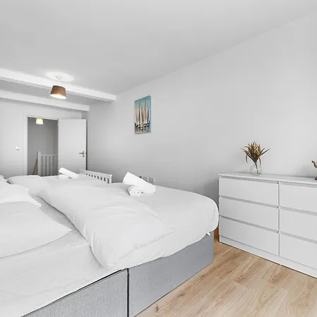 3 Bedroom Sleep12 In Mr2 Apartment London