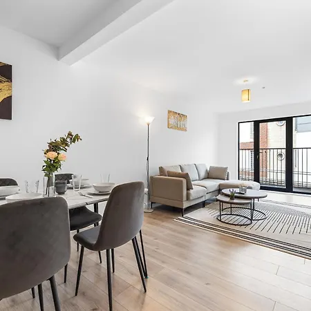3 Bedroom Sleep12 In Mr2 Apartment London