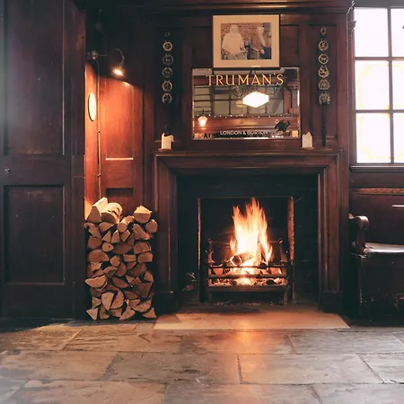 Penzion Rose And Crown Stoke Newington Londýn