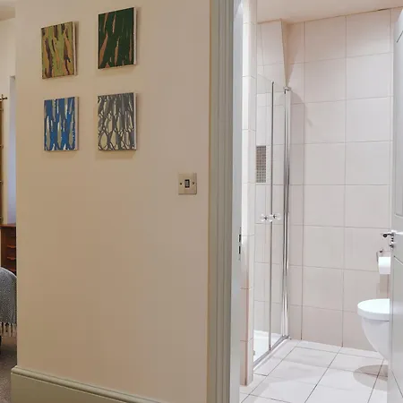 Inn Rose And Crown Stoke Newington 4*