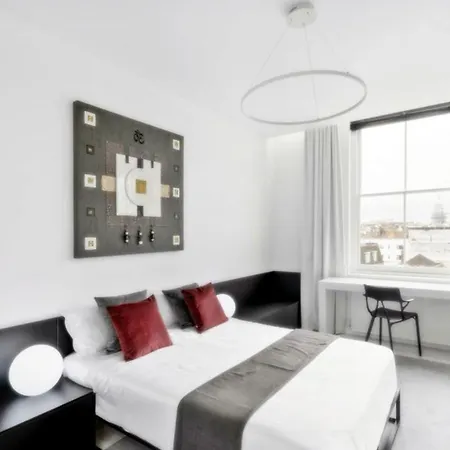 Lovely Four Bedroom Parking Available * London