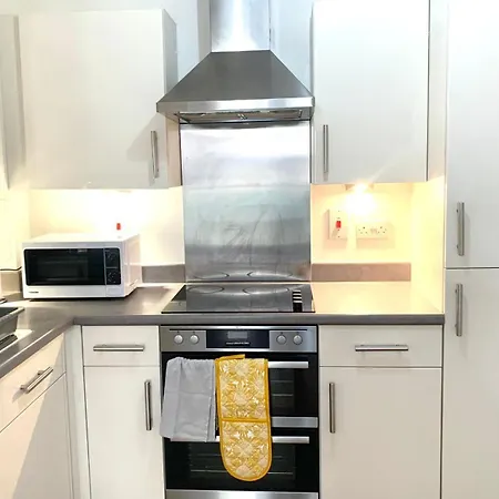 Dagenham 1 Bed Flat With Views Apartment Goodmayes