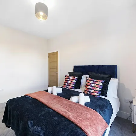 Holiday home Luxurious House In Wembley - Garden *