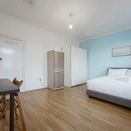 Stratford Double - 29 Guest house London
