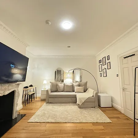 Hyde Park Corner House