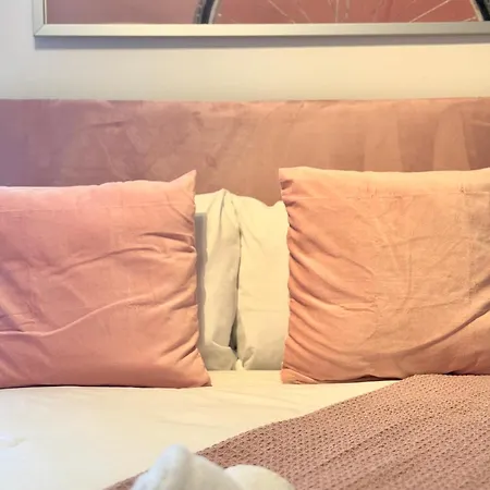 홈스테이 Hyde Park Corner House