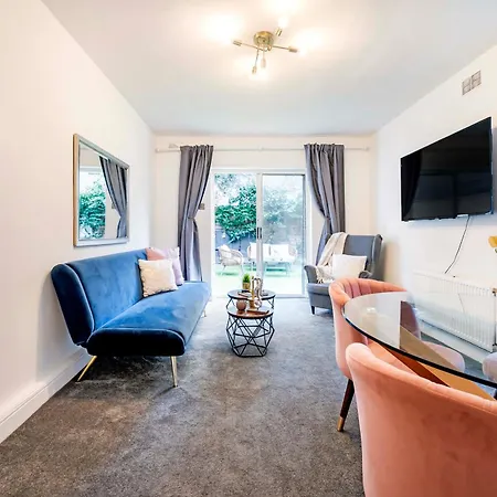 Beautiful Garden Flat Near Chelsea Apartment *