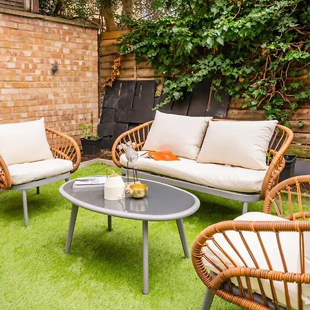 Beautiful Garden Flat Near Chelsea London