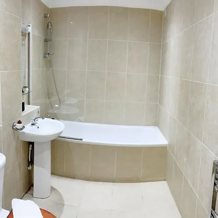 Apartment Uk Chaps Retreat: 2 Bedroom - 2bathroom *