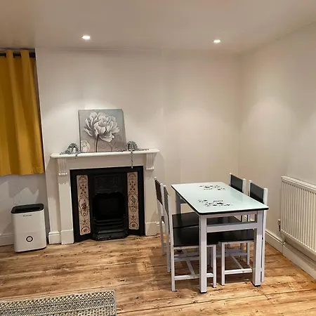 A Lovely One Bed Flat In North Apartment *