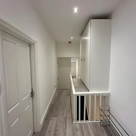 3 Bed Hackney/harringay Flat Apartment