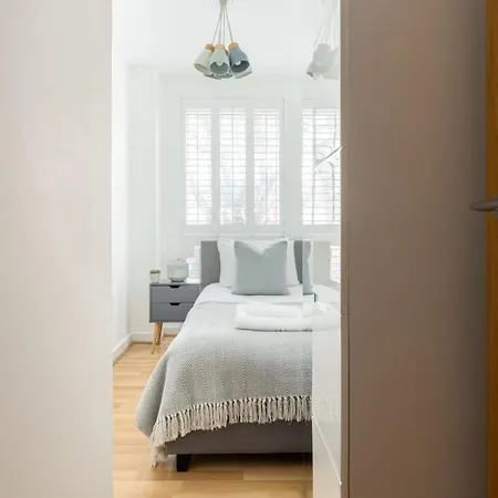 The East Dulwich Collection * London