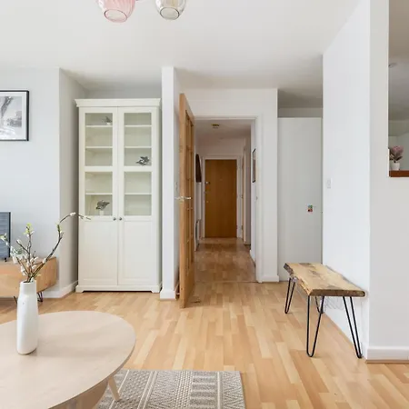 The East Dulwich Collection *