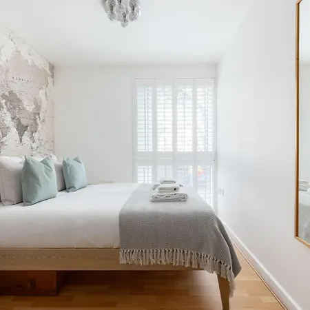 The East Dulwich Collection Apartment *