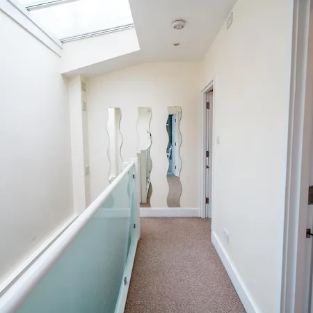 Villa Sweet 3brs House Close To Oxford & Soho