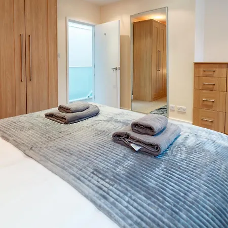 Sweet 3brs House Close To Oxford & Soho * Londra