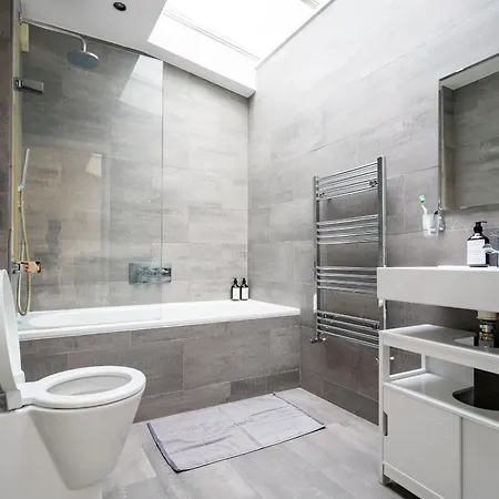 Sweet 3brs House Close To Oxford & Soho Villa Londra